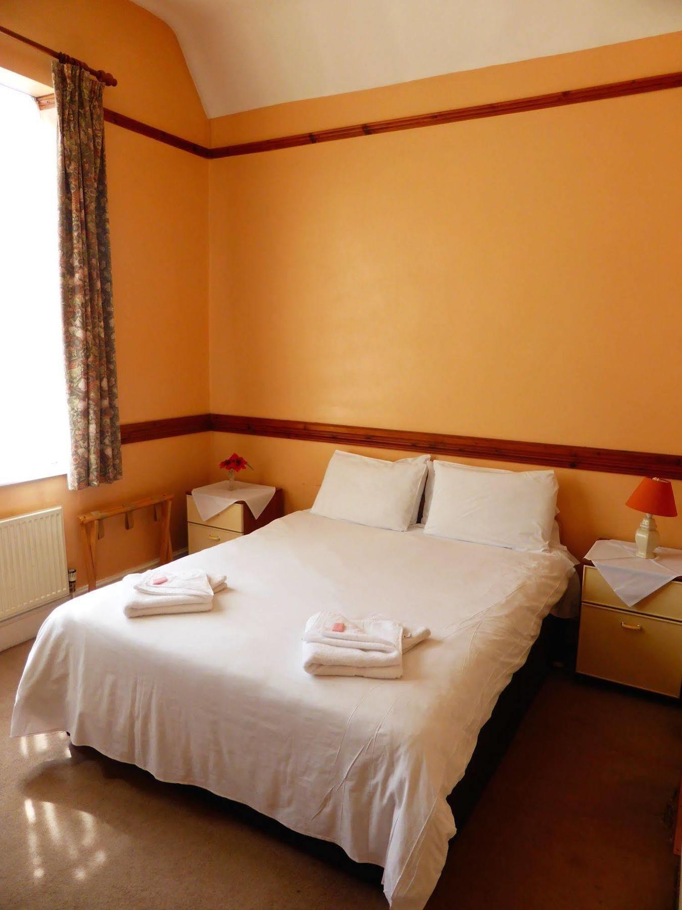 Hotel Dinara Μπέρμιγχαμ Εξωτερικό φωτογραφία